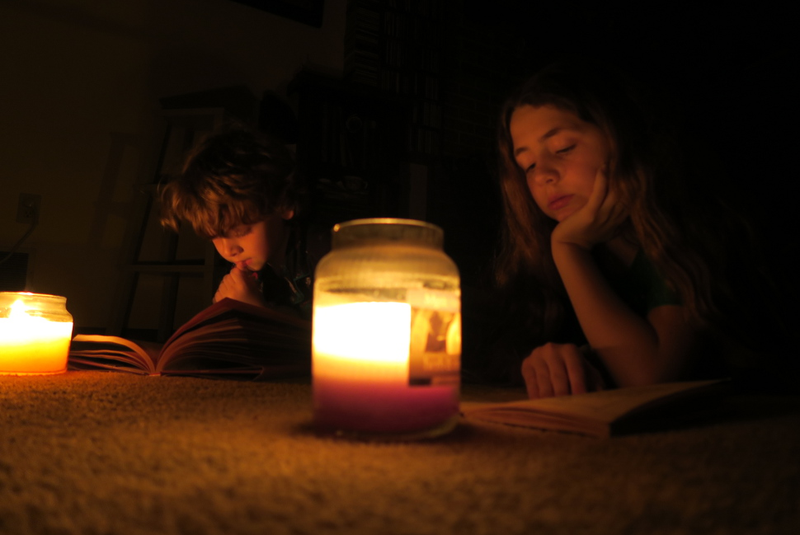 Illustration for article titled 10 Dark Photos of The Lights Turned Out